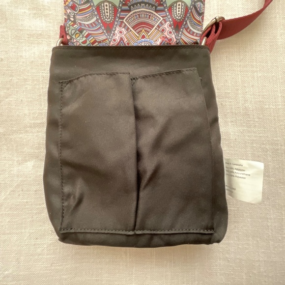 Sakroots Sak On The Go Small Messenger Travel Crossbody Graphic Print NWOT - Picture 11 of 16